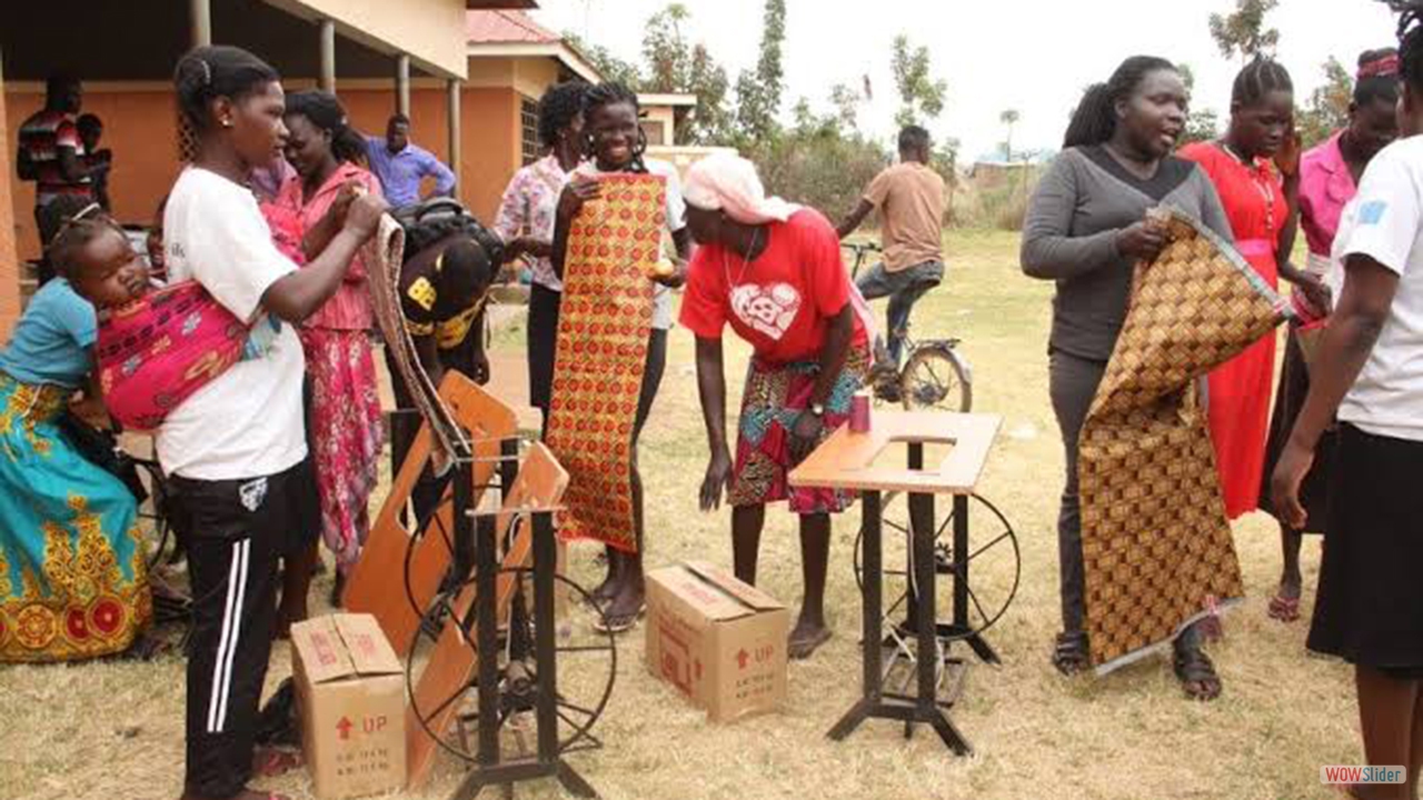 images (8) images (8)